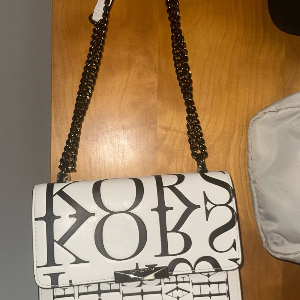 Michael Kors White and Black Logo Chain Shoulder Bag
